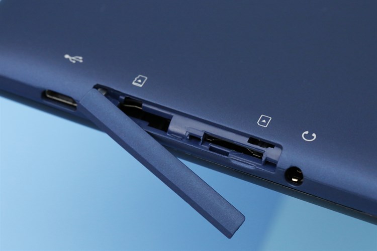 Máy tính bảng Masstel Tab 8.2 Màu Xanh Navy