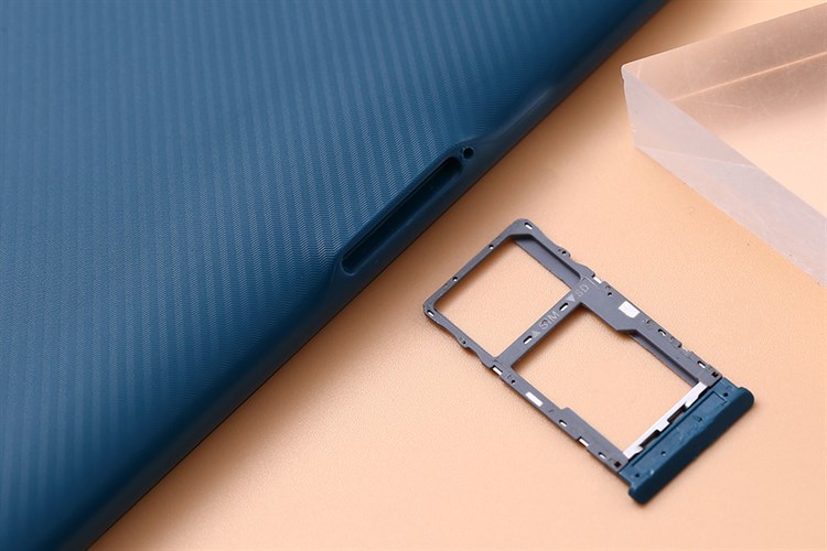 Máy tính bảng Alcatel 3T8 Màu Xanh lá đậm