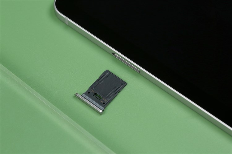 Máy tính bảng Samsung Galaxy Tab S9 FE+ WiFi 8GB/128GB Màu Bạc