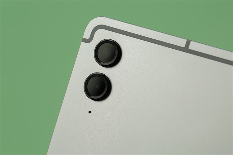 Máy tính bảng Samsung Galaxy Tab S9 FE+ WiFi 8GB/128GB Màu Bạc