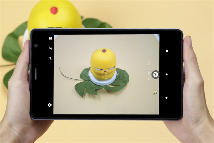 Máy tính bảng Mobell Tab 8.1 4G 2GB/16GB Màu Xanh đen