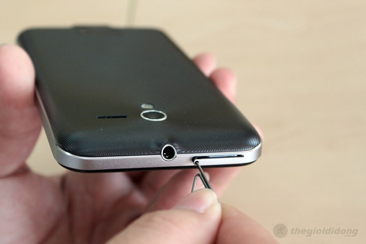 Máy tính bảng Asus Padfone 2 A68 10" 3G 32GB