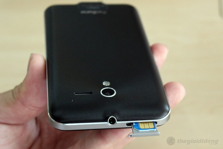 Máy tính bảng Asus Padfone 2 A68 10" 3G 32GB