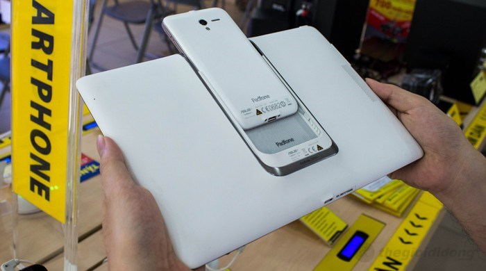 Máy tính bảng Asus Padfone 2 A68 10" 3G 32GB