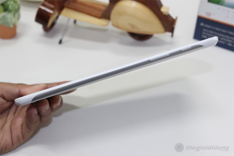 Máy tính bảng LG G Pad 8.3 16GB/Wifi