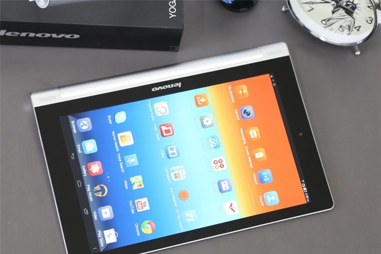 Máy tính bảng Lenovo Yoga Tablet 10 B8000 Màu Bạc