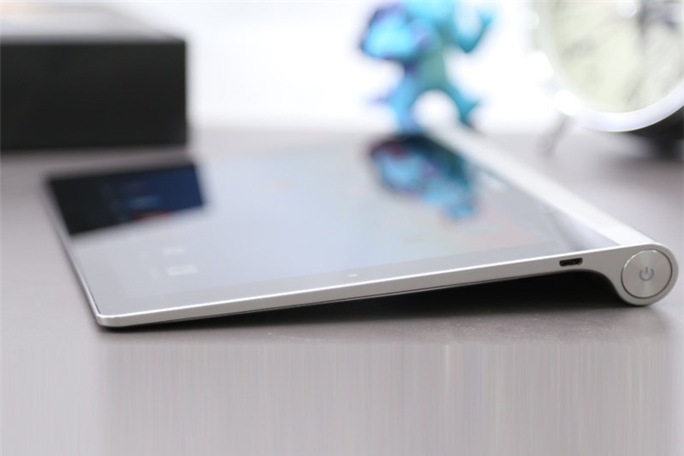 Máy tính bảng Lenovo Yoga Tablet 10 B8000 Màu Bạc