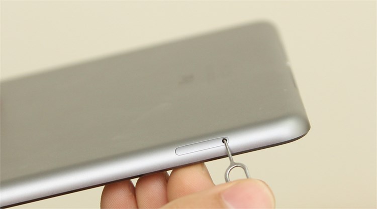 Máy tính bảng iPad Air Cellular 32GB