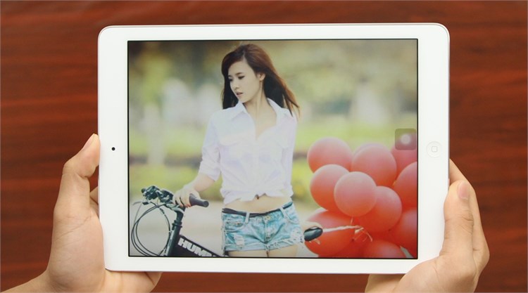 Máy tính bảng iPad Air Wifi 16GB