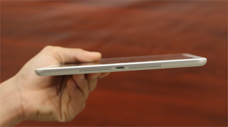 Máy tính bảng iPad Air Wifi 16GB