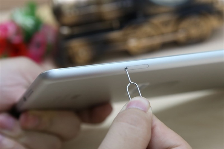 Máy tính bảng iPad Mini 2 Retina Cellular 16GB Màu Bạc