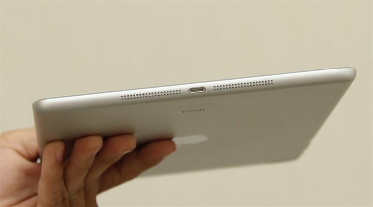 Máy tính bảng iPad Air Cellular 16GB