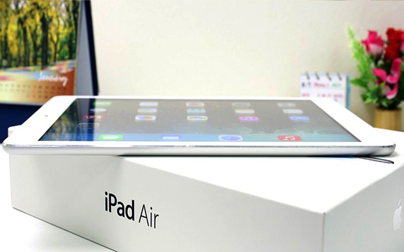 Máy tính bảng iPad Air Cellular 16GB Màu Bạc
