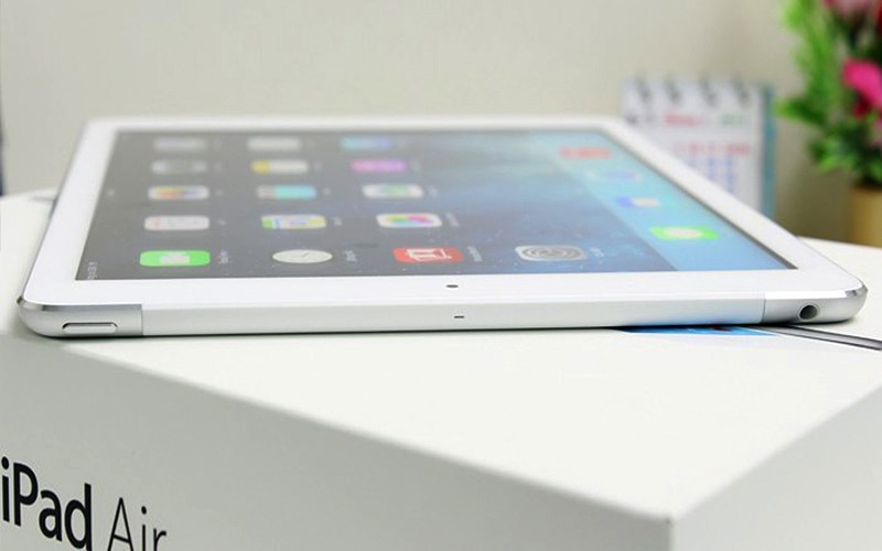 Máy tính bảng iPad Air Cellular 16GB Màu Bạc