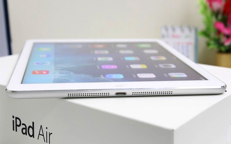 Máy tính bảng iPad Air Cellular 16GB Màu Bạc