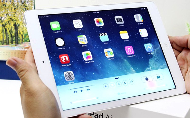 Máy tính bảng iPad Air Cellular 16GB Màu Bạc