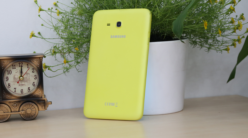 Máy tính bảng Samsung Galaxy Tab 3 Lite (T111) Màu Vàng