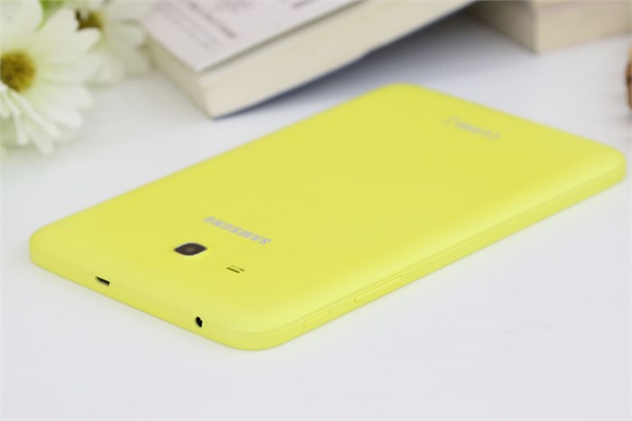 Máy tính bảng Samsung Galaxy Tab 3 Lite (T111) Màu Vàng