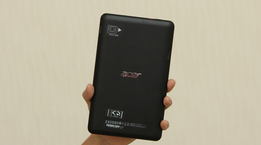 <p>Thiết kế thời trang, tỉ mỉ với c&aacute;c cạnh bo tr&ograve;n mềm mại, mặt lưng được thiết kế v&acirc;n tạo cảm gi&aacute;c cầm chắc chắn.</p>