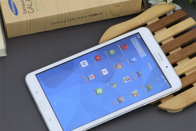 Máy tính bảng Samsung Galaxy Tab 4 8.0 (SM-T331) Màu Trắng