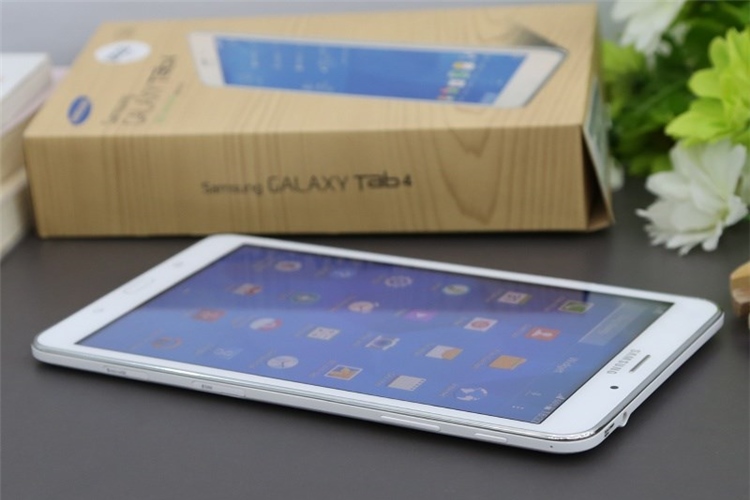 Máy tính bảng Samsung Galaxy Tab 4 8.0 (SM-T331) Màu Trắng