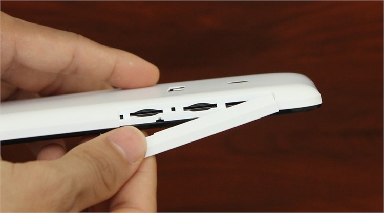 Máy tính bảng Asus FonePad 7 (FE170CG)