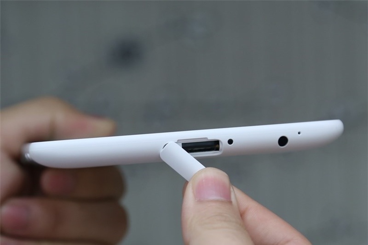 Máy tính bảng LG G Pad 7 (V400) Màu Trắng