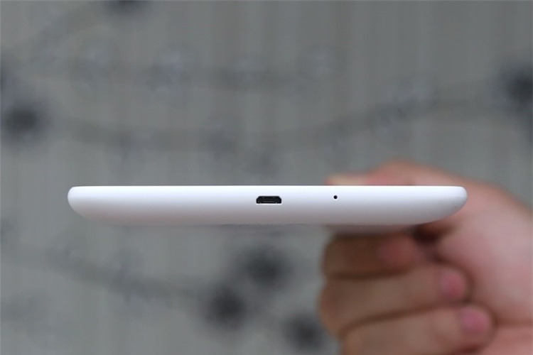 Máy tính bảng LG G Pad 7 (V400) Màu Trắng