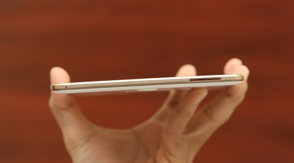 Máy tính bảng Samsung Galaxy Tab S 8.4 (SM-T705) Màu Trắng