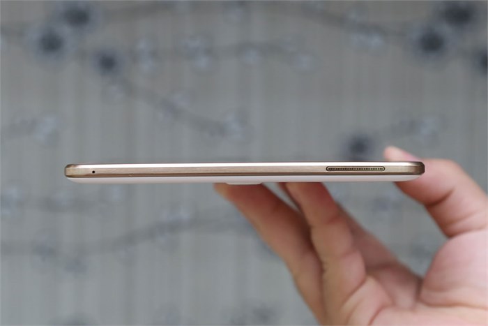 Máy tính bảng Samsung Galaxy Tab S 8.4 (SM-T705) Màu Trắng