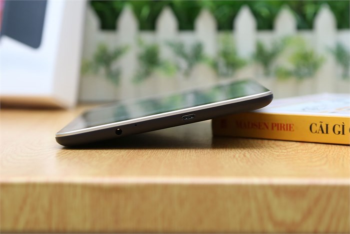 Máy tính bảng Asus Memo Pad 8(ME181CX)