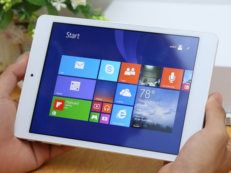 Rosa 8 tablet,Quad core 1.33GHz,Ram 2GB | dienmayxanh.com