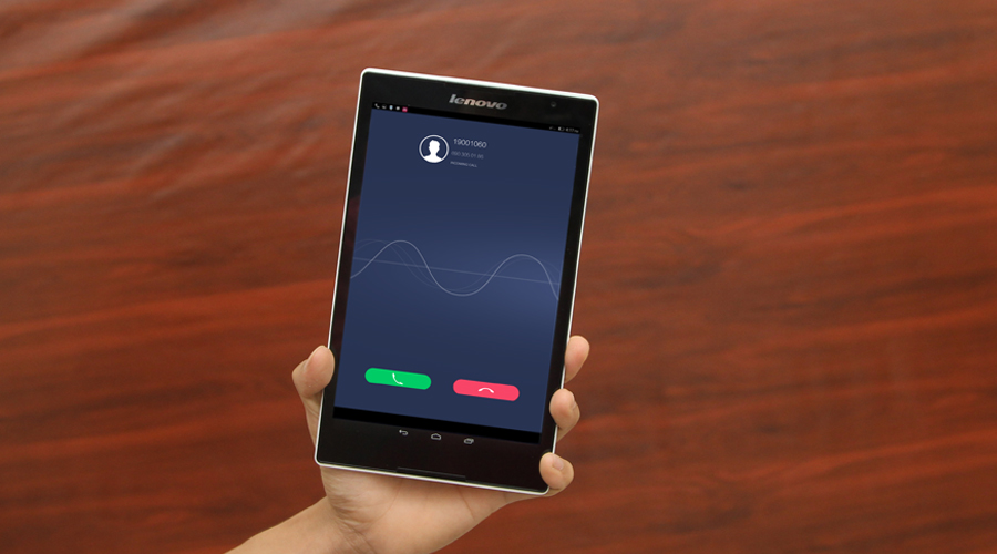 <p>Kết nối 3G gi&uacute;p bạn lu&ocirc;n cập nhật tin tức mới nhất. M&aacute;y c&oacute; thể nhận cuộc gọi v&agrave; nhắn tin được như một smartphone thực thụ</p>