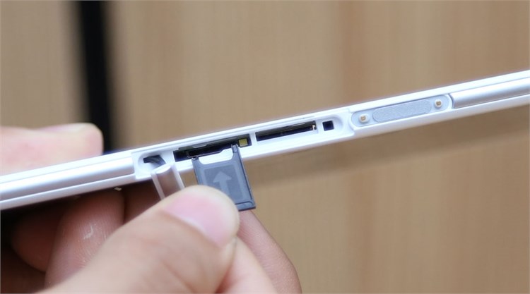 Máy tính bảng Sony Xperia Z3 Tablet Compact