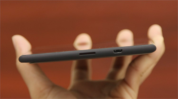 Máy tính bảng Asus MeMO Pad 7 (ME572CL)