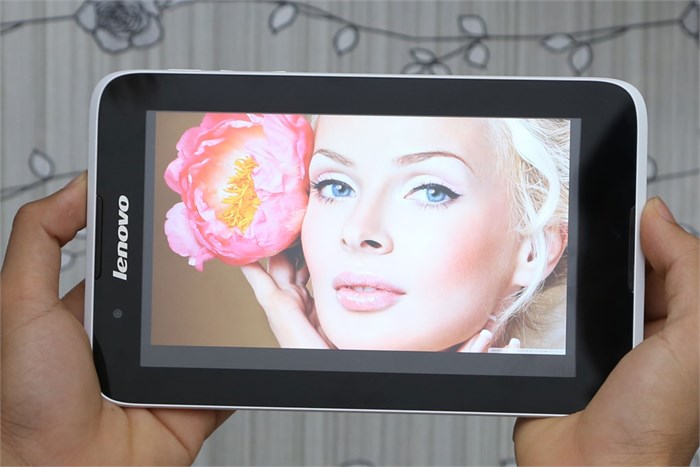 Máy tính bảng Lenovo A7-30 (A3300) Màu Trắng
