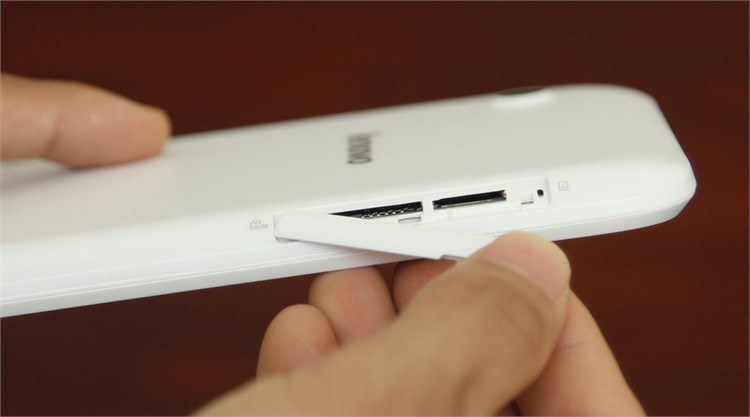 Máy tính bảng Lenovo A7-30 (A3300) Màu Trắng