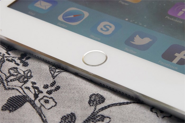 Máy tính bảng iPad Mini 3 Retina Cellular 16GB Màu Bạc