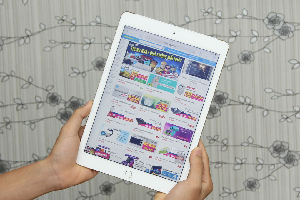 Máy tính bảng iPad Air 2 Cellular 128GB Màu Vàng đồng