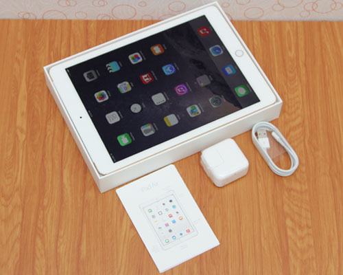 iPad Air2 Wi-Fi 64GB シルバー FGKM2J/A（iPad Air 2 WiFi 64GB  