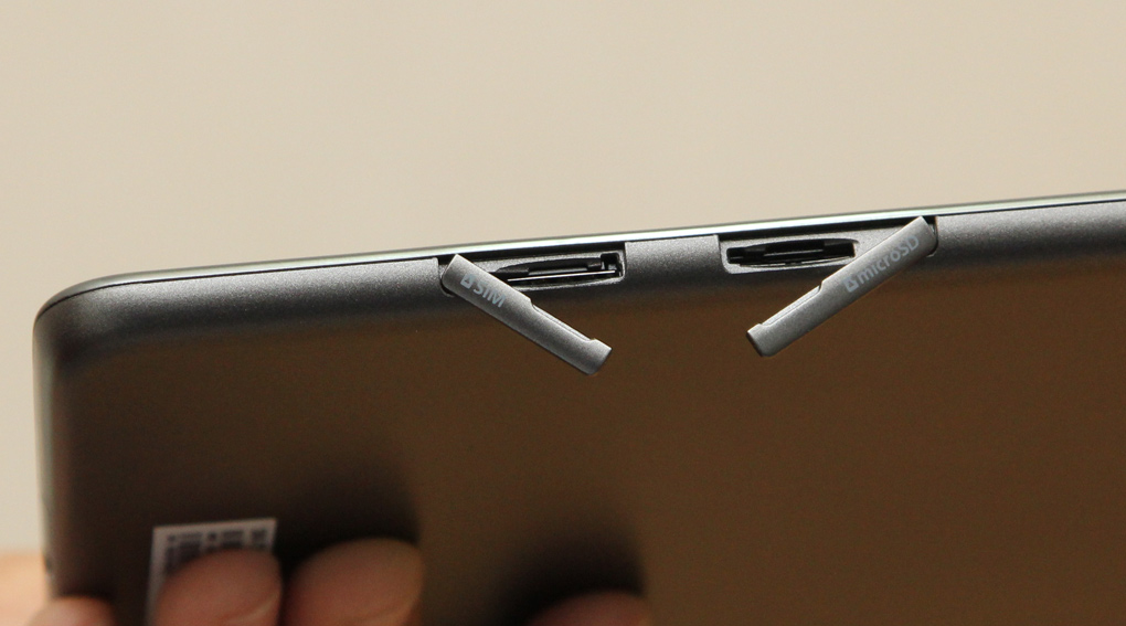 <p>T355 hỗ trợ đ&agrave;m thoại tiện lợi</p>