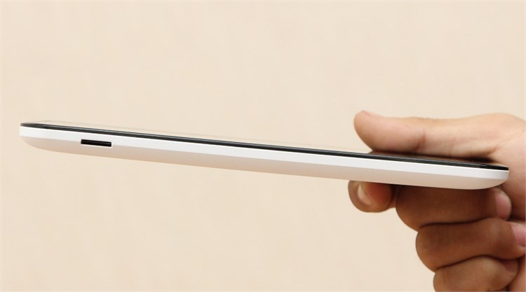 Máy tính bảng Asus MeMO Pad 7(ME170C) 4GB Màu Trắng