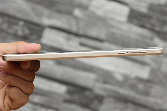 Máy tính bảng Mobell Tab 8 Màu Vàng