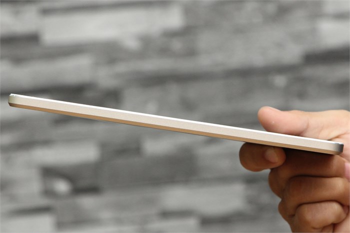 Máy tính bảng Mobell Tab 8 Màu Vàng