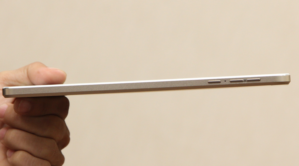 Máy tính bảng Mobell Tab 8 Màu Vàng