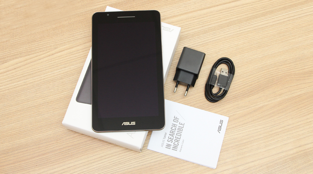 Bộ sản phẩm gồm: Adapter, Tai nghe, Sách hướng dẫn