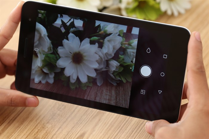 Máy tính bảng Huawei MediaPad T1-701u Màu Bạc