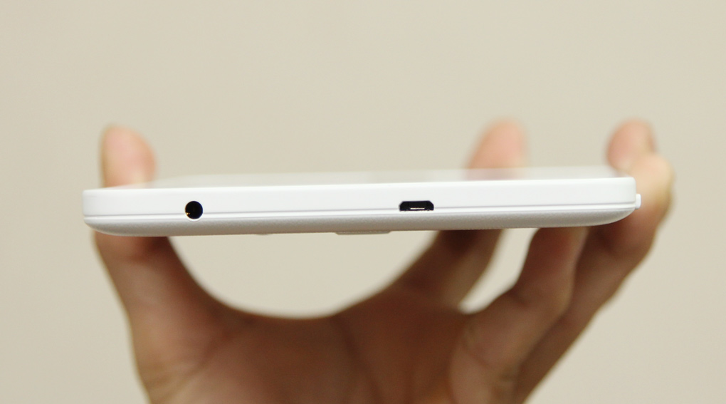 Máy tính bảng Samsung Galaxy Tab 3V Wifi Màu Trắng