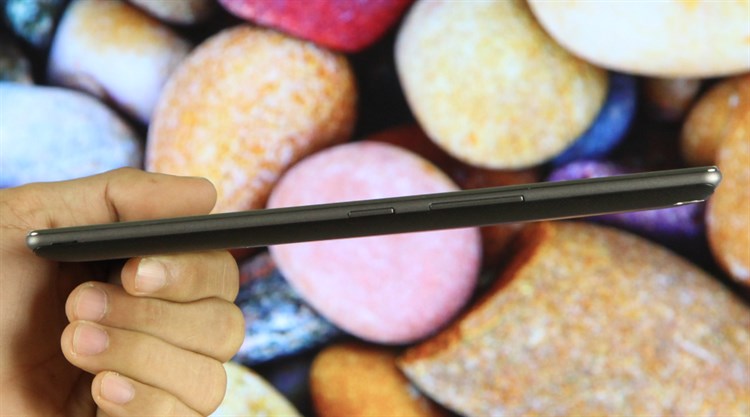 Máy tính bảng ASUS ZenPad 7.0 (Z370CG) Màu Đen