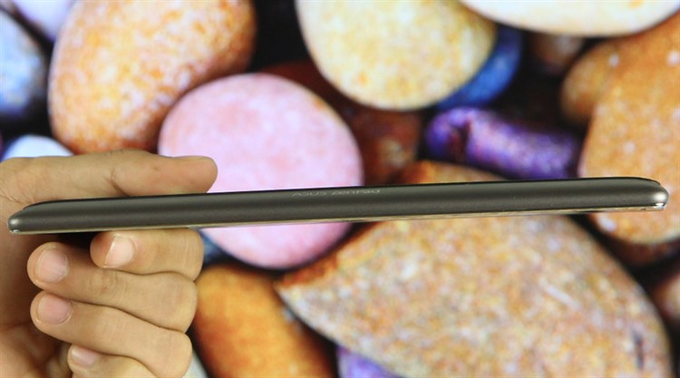 Máy tính bảng ASUS ZenPad 7.0 (Z370CG) Màu Đen